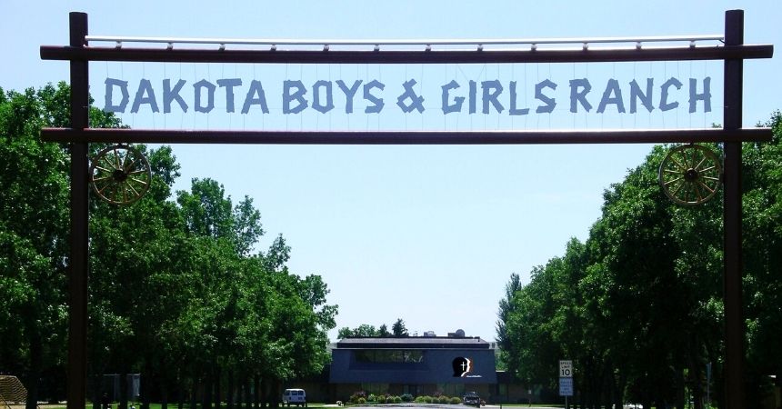 BNSF Railway Foundation Awards $2,000 to Dakota Boys and Girls Ranch