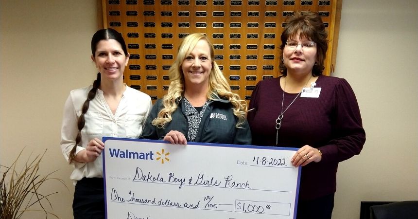 Walmart—Minot Grants $1,000 to Dakota Boys and Girls Ranch